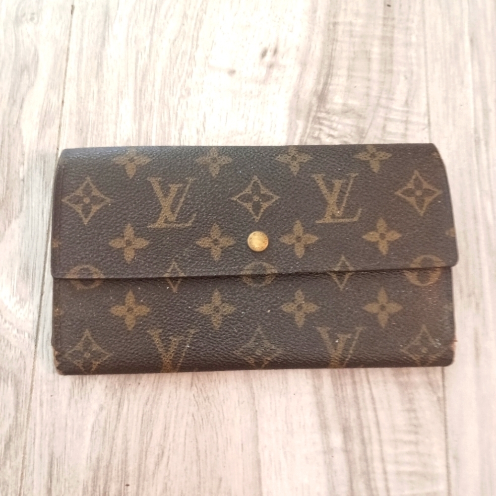 Authentic LOUIS VUITTON Monogram Porte Tresor International Trifold Wallet
